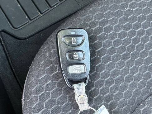 Used 2019 Hyundai Elantra SEL w/ Cargo Package FWD image 32