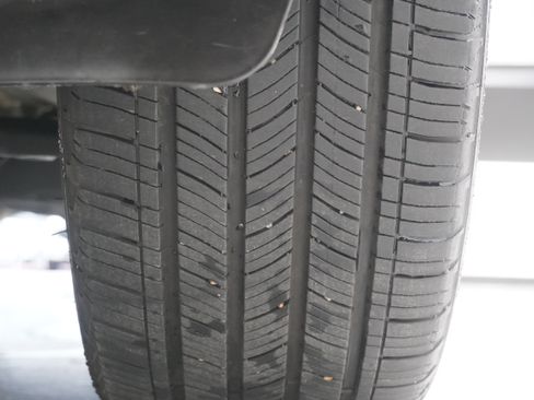 Used 2025 Hyundai Tucson Limited AWD/4WD image 36