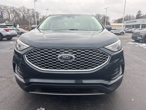 Used 2024 Ford Edge SEL w/ Convenience Package image 3