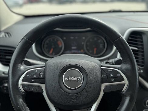 Used 2016 Jeep Cherokee Limited w/ Trailer Tow Group image 14