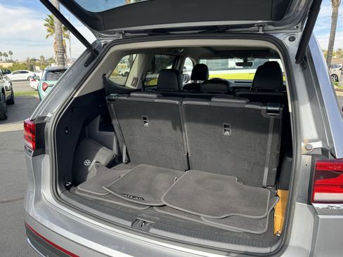Certified 2023 Volkswagen Atlas SE w/ Panoramic Sunroof Package image 40