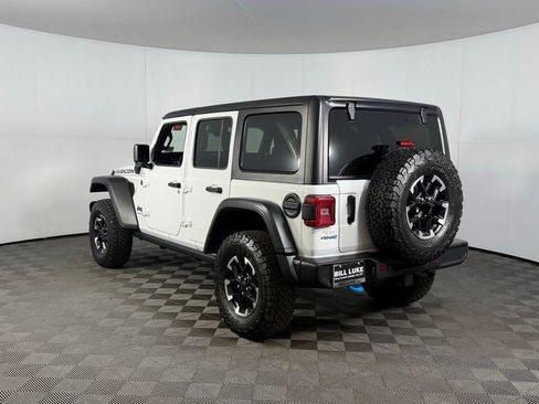 Certified 2025 Jeep Wrangler Unlimited Rubicon 4xe w/ Convenience Group AWD/4WD image 7