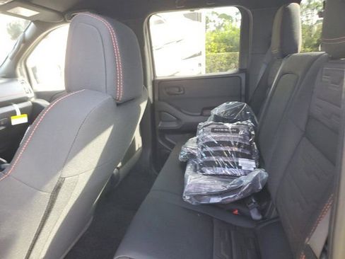 New 2026 Nissan Frontier PRO-4X w/ Pro-4x Convenience Package image 6