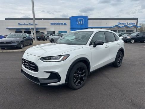 Used 2024 Honda HR-V Sport image 1