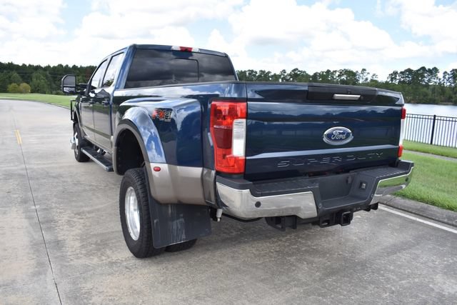 Used 2019 Ford F350 Lariat w/ Lariat Value Package AWD/4WD image 4