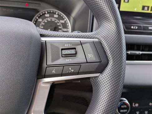 New 2025 Mitsubishi Outlander ES image 25