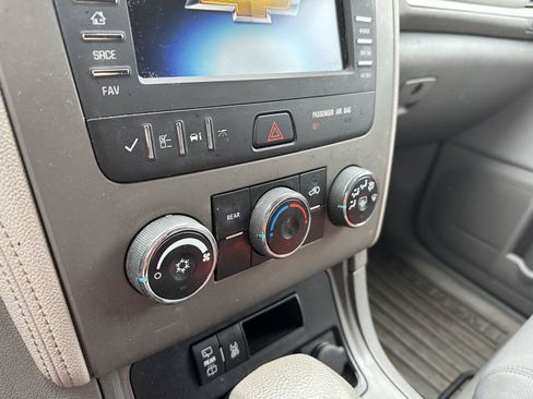 Used 2016 Chevrolet Traverse LS FWD image 32