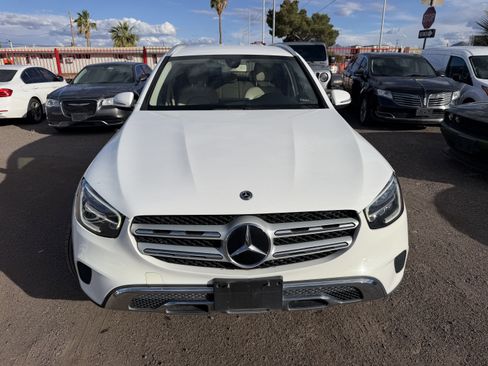 Used 2020 Mercedes-Benz GLC 300 image 2