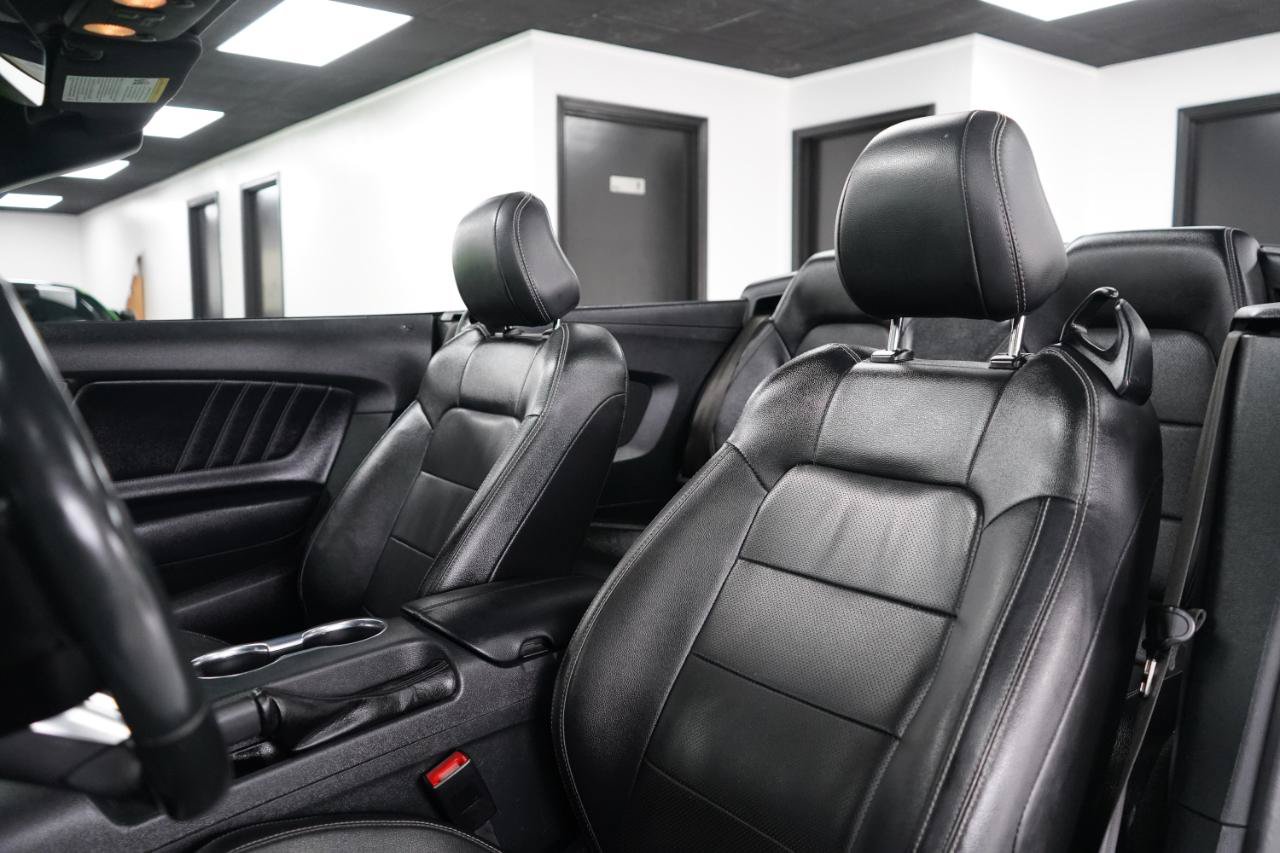 Used 2023 Ford Mustang Premium RWD image 17