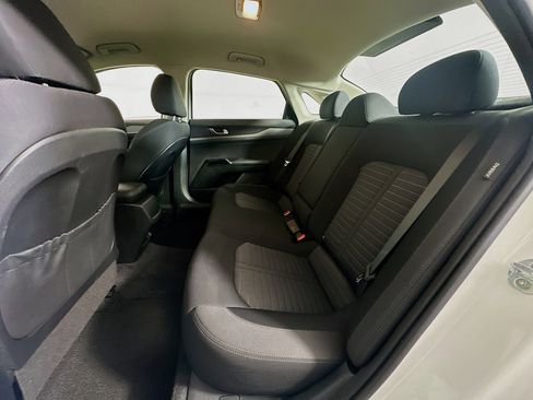Used 2025 Kia K5 LXS image 28