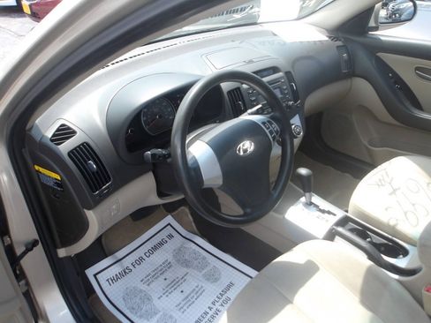 Used 2008 Hyundai Elantra GLS FWD image 10