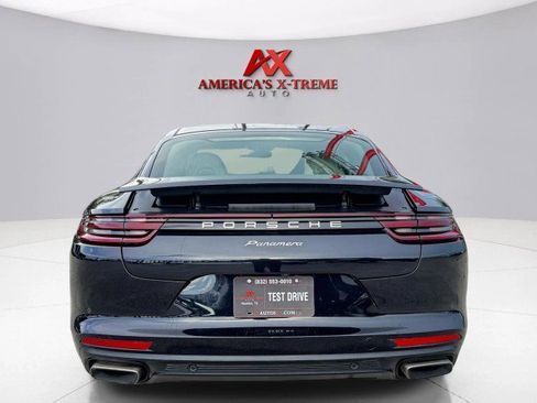 Used 2017 Porsche Panamera image 4