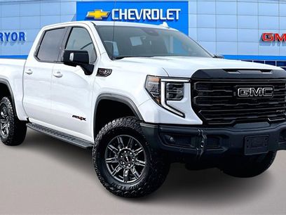 New 2026 GMC Sierra 1500 AT4X w/ LPO, Black Badging Package