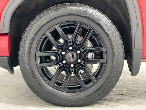 Used 2024 GMC Sierra 1500 Elevation image 10