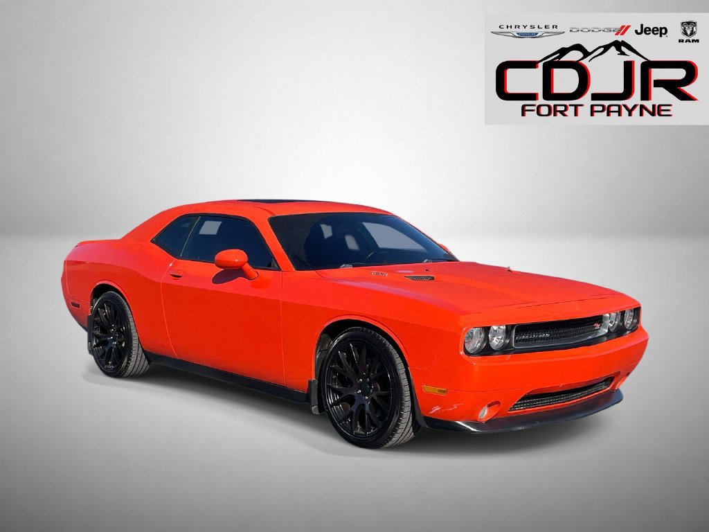 Used 2013 Dodge Challenger R/T RWD image 1