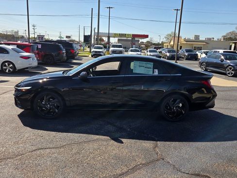 New 2026 Hyundai Elantra SEL Sport Premium FWD image 4