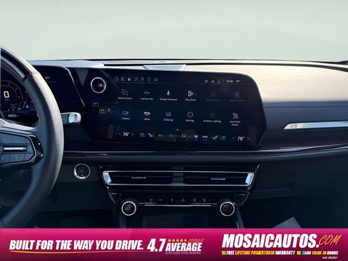 Used 2025 Chevrolet Traverse RS w/ LPO, Floor Liner Package AWD/4WD image 9