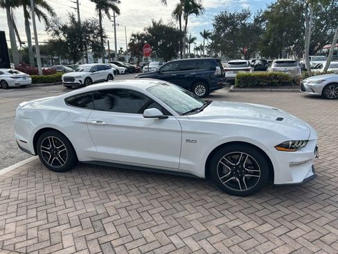 Used 2019 Ford Mustang GT image 2