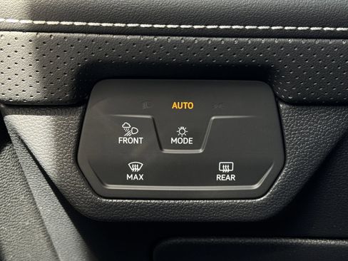 New 2026 Volkswagen Atlas SE image 22