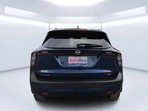 Used 2025 Nissan Kicks SR FWD image 4