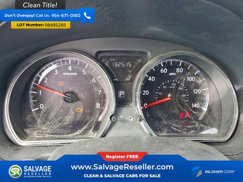 Used 2019 Nissan Versa SV image 12