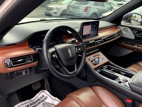 Used 2020 Lincoln Aviator Reserve w/ Equipment Group 201A image 13
