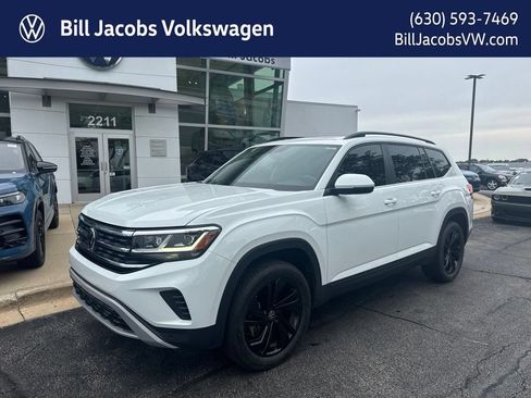 Used 2023 Volkswagen Atlas SE AWD/4WD image 1