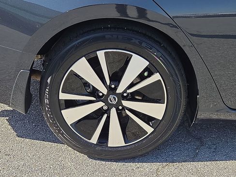 Used 2022 Nissan Altima 2.5 SL image 7