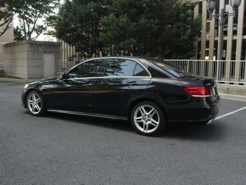 Used 2014 Mercedes-Benz E 350 Sedan image 9