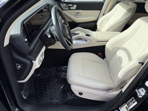 Used 2024 Mercedes-Benz GLE 450 4MATIC image 9