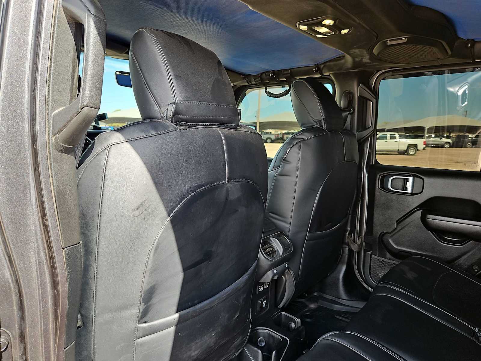 Used 2021 Jeep Gladiator Sport AWD/4WD image 16