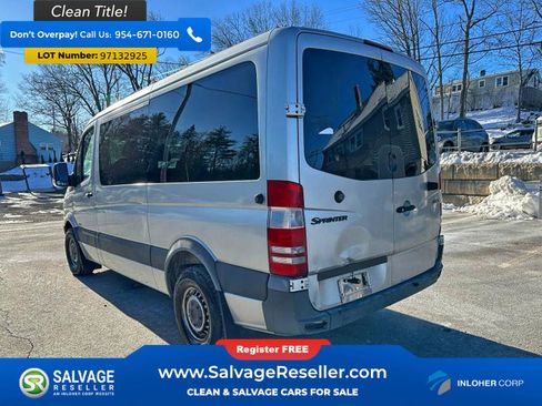 Used 2009 Freightliner Sprinter 2500 image 3