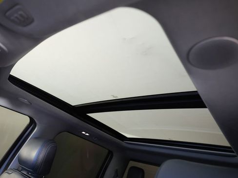 Used 2024 Ford F450 Limited w/ FX4 Off-Road Package image 38