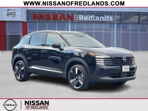 New 2025 Nissan Kicks SR image 1