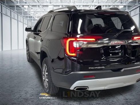Used 2023 GMC Acadia SLE w/ Driver Convenience Package image 8
