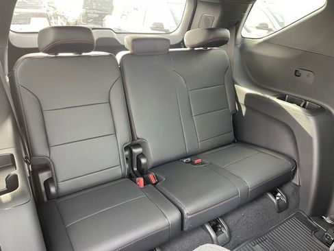 New 2026 Chevrolet Traverse Z71 image 11