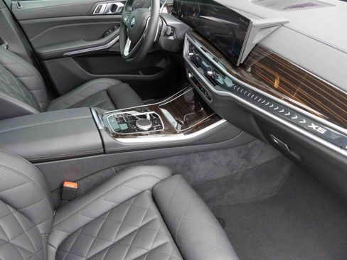 Certified 2025 BMW X5 xDrive40i w/ Premium Package image 11