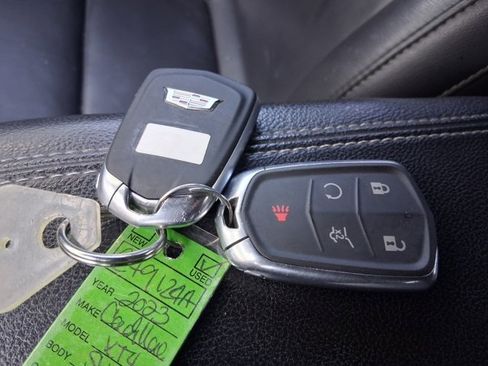 Certified 2023 Cadillac XT4 Luxury w/ Cold Weather Package image 17