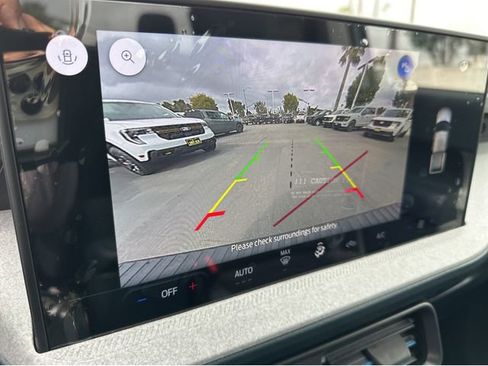 New 2026 Ford Maverick XLT image 9