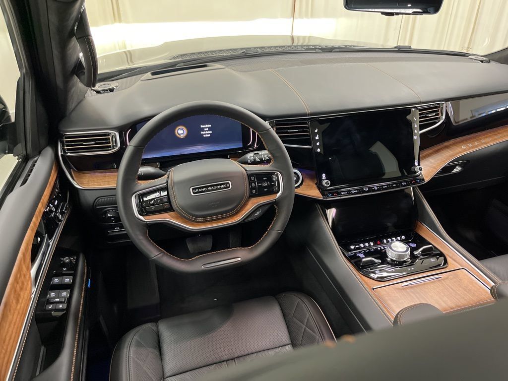 New 2024 Jeep Grand Wagoneer L Series III AWD/4WD image 15