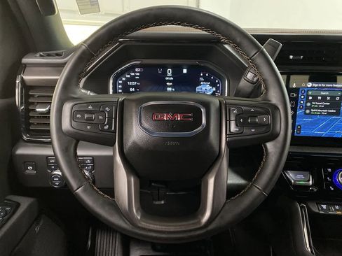 Used 2025 GMC Sierra 3500 AT4 w/ AT4 Premium Plus Package image 19