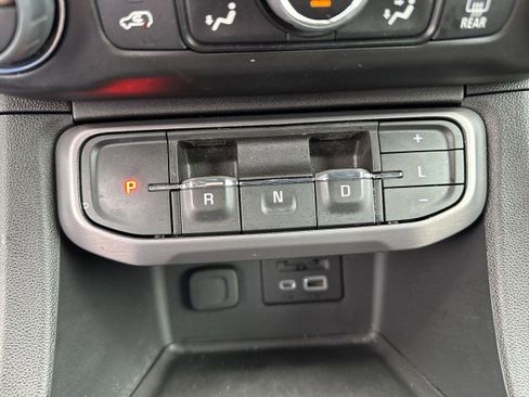 Certified 2023 GMC Acadia AT4 w/ Technology Package image 22