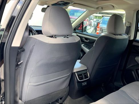 Used 2022 Subaru Outback Premium image 13
