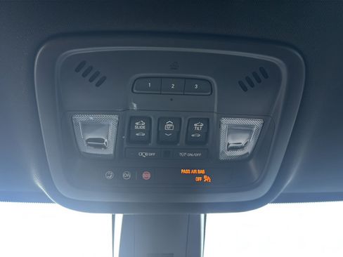 Certified 2023 Chevrolet Traverse Premier w/ LPO, 'HIT The Road' Package AWD/4WD image 45
