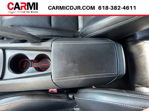 Used 2014 Chevrolet Camaro SS w/ SS Performance Package RWD image 31