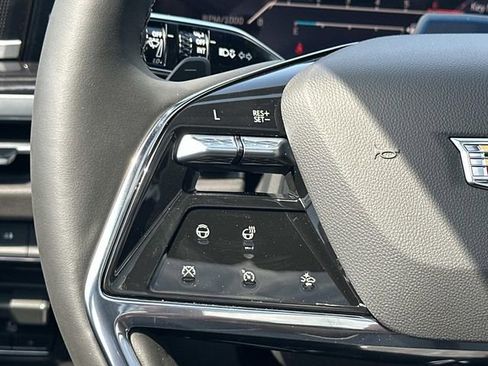 Used 2026 Cadillac Escalade ESV Sport image 7