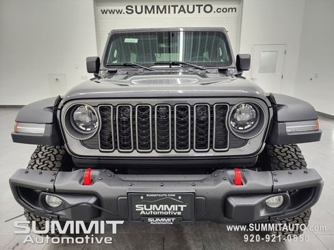 New 2025 Jeep Wrangler Unlimited Rubicon w/ Steel Bumper Group image 24
