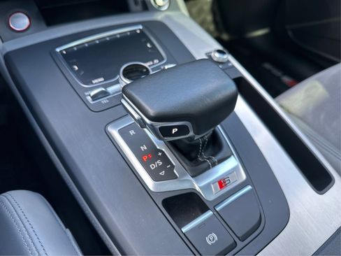 Used 2019 Audi SQ5 Premium Plus w/ Premium Plus Package AWD/4WD image 25