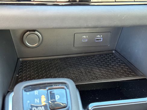 New 2025 Nissan Pathfinder SV w/ SV Premium Package image 33