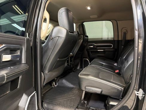 Used 2019 RAM 2500 Laramie image 24